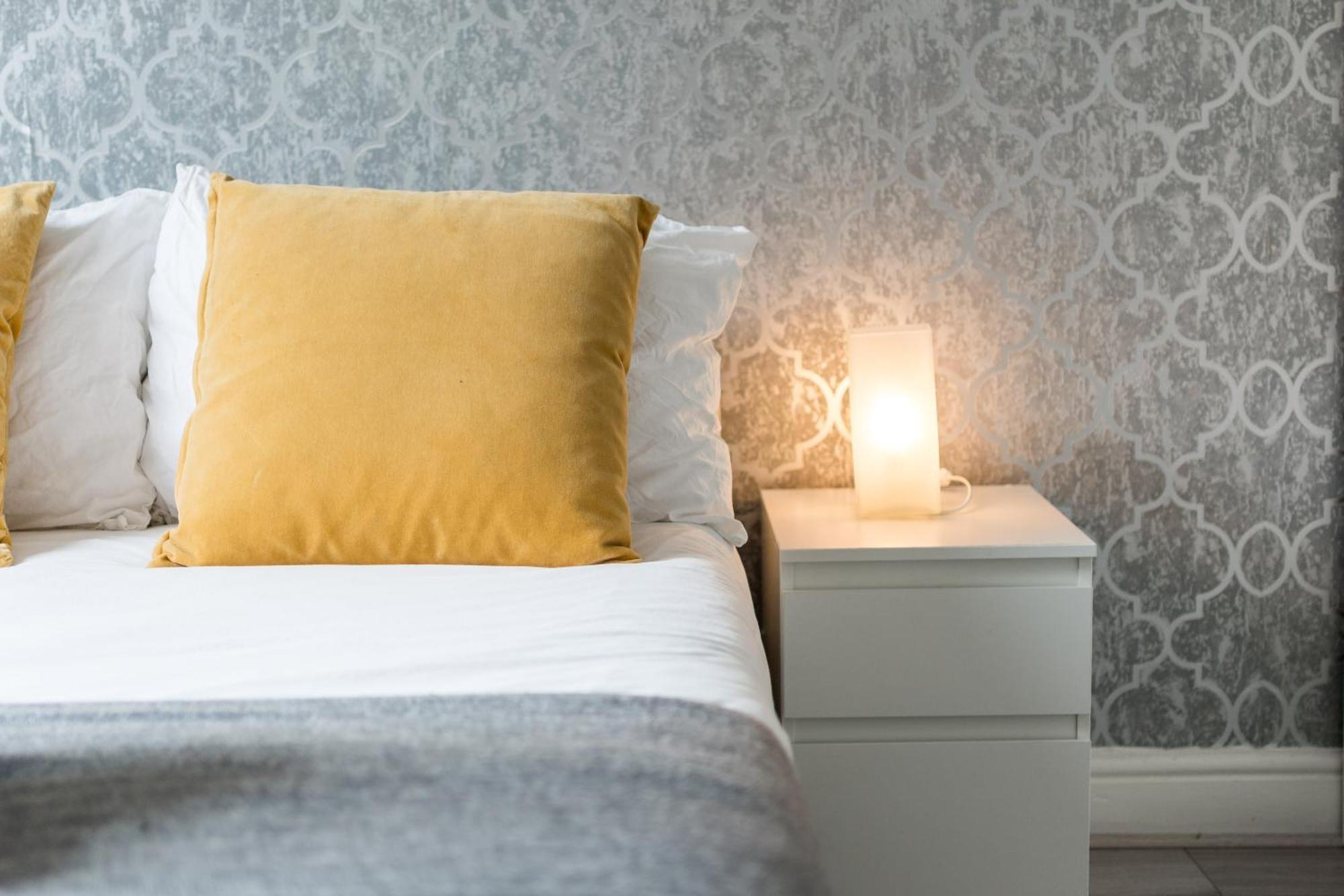 Private Double Room Shared Bathroom Near City Centre Londres Exterior foto